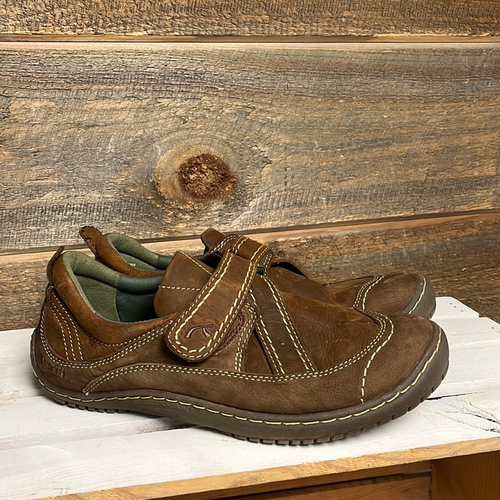 Earth Womens Brown Leather Interact Velcro Shoes Sneakers Size 8.5